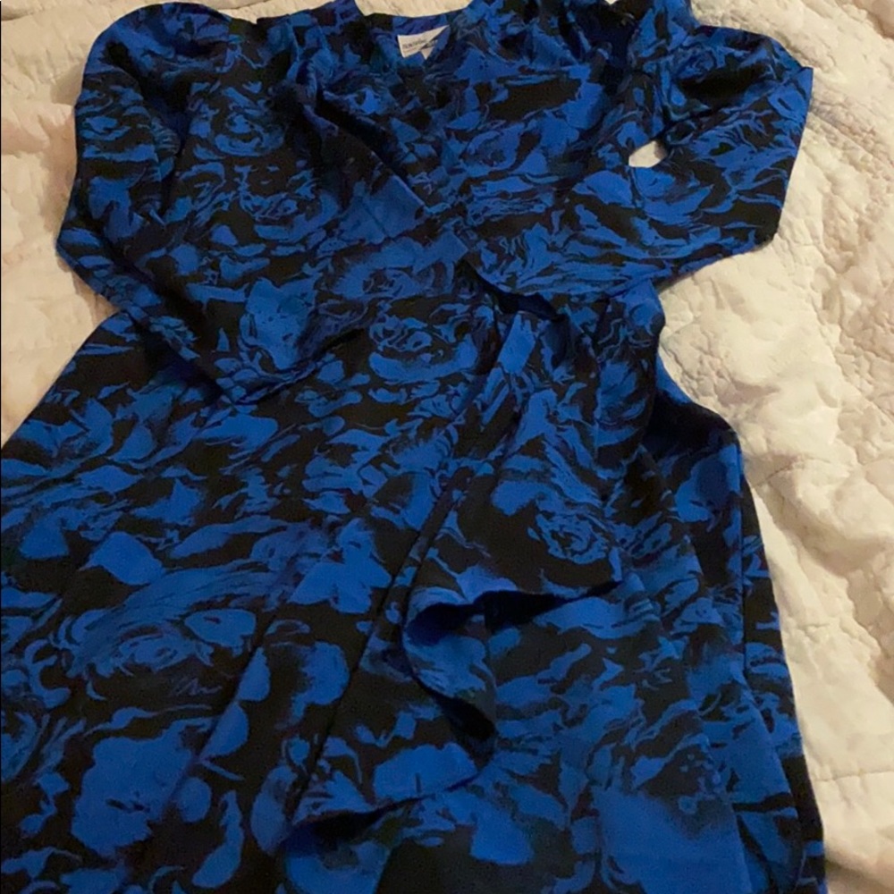 Dress - Picture 1 of 5